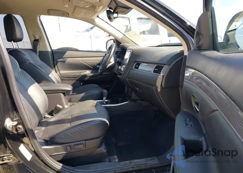 2020 Mitsubishi Outlander Sel 2.4 z USA, uszkodzony, nr VIN JA4AD3A35LZ034495